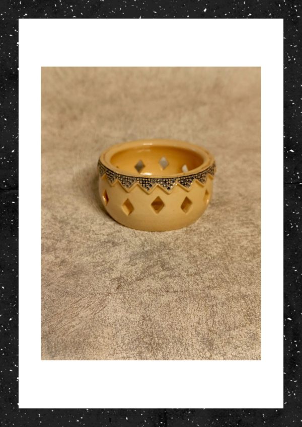 Ceramic candle holder